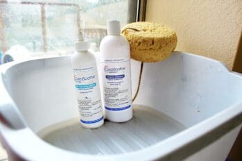 Pet care_sponge_ ear cleaner_ med shampoo in bassinet