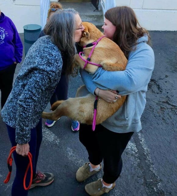 Laura_kissing_goodbye